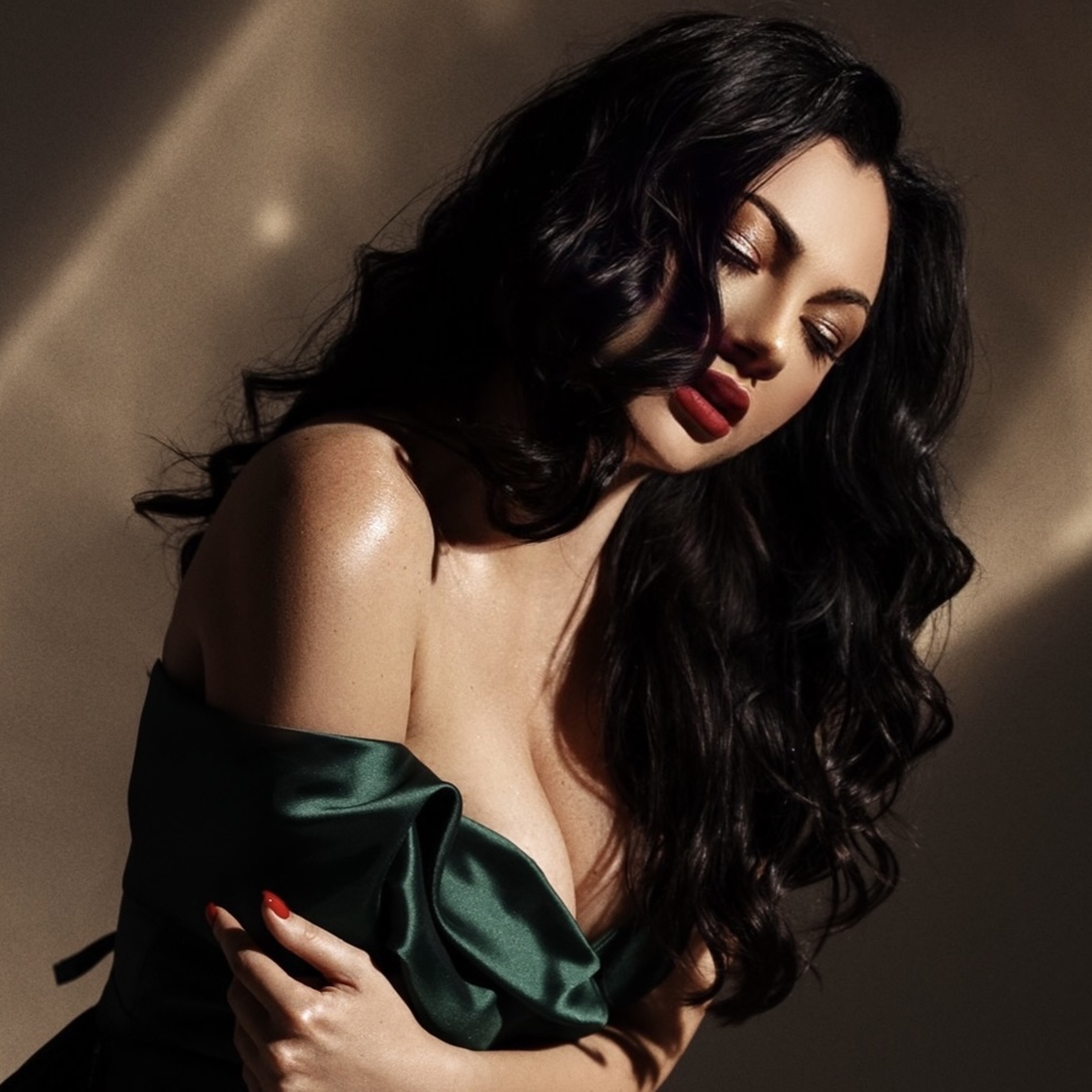 Ana Danch | Ukrainian Pop